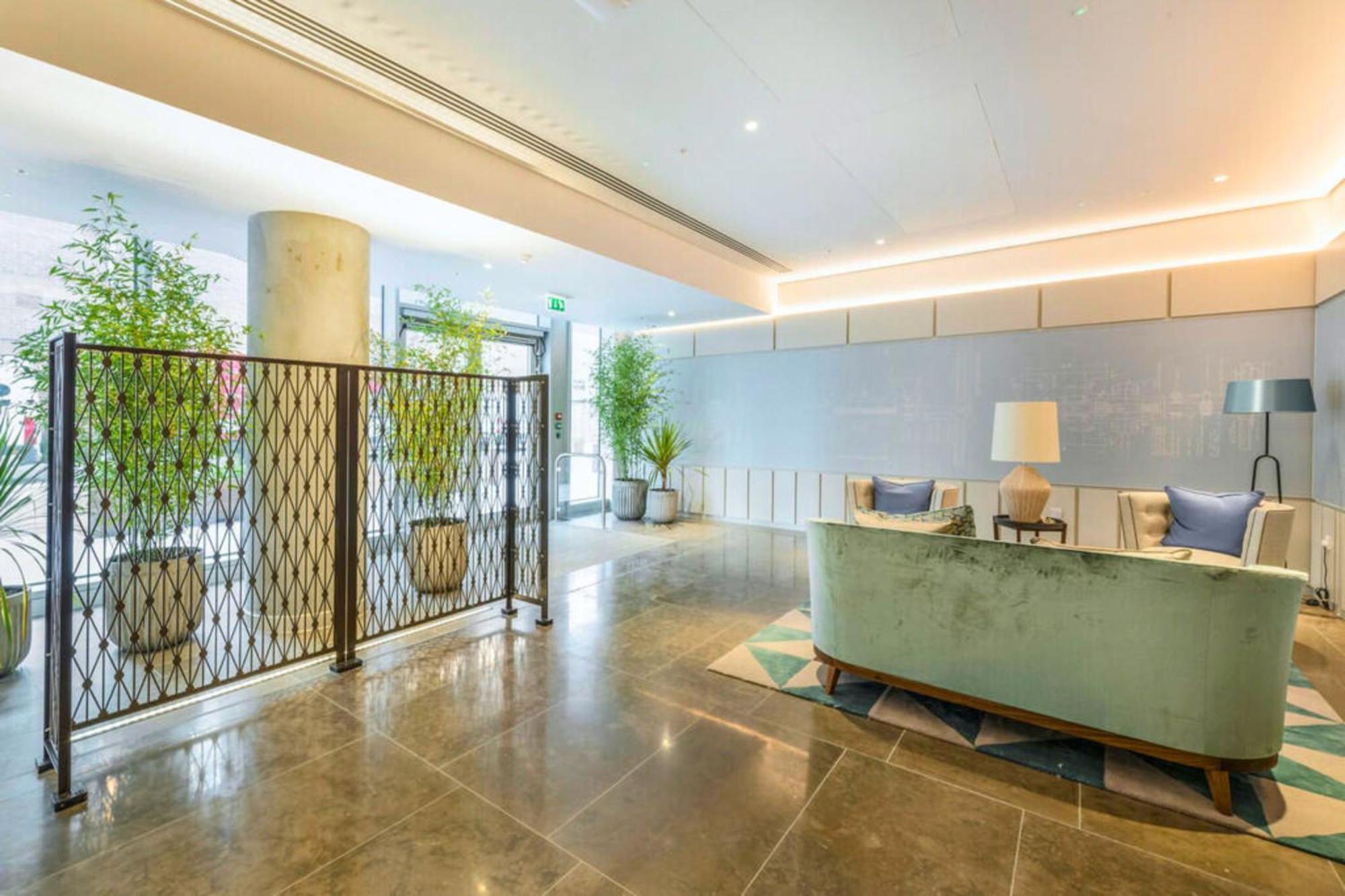 Battersea Power Station - Winter Garden Balcony & 1Gb Wifi - Luxurylondonstays ภายนอก รูปภาพ